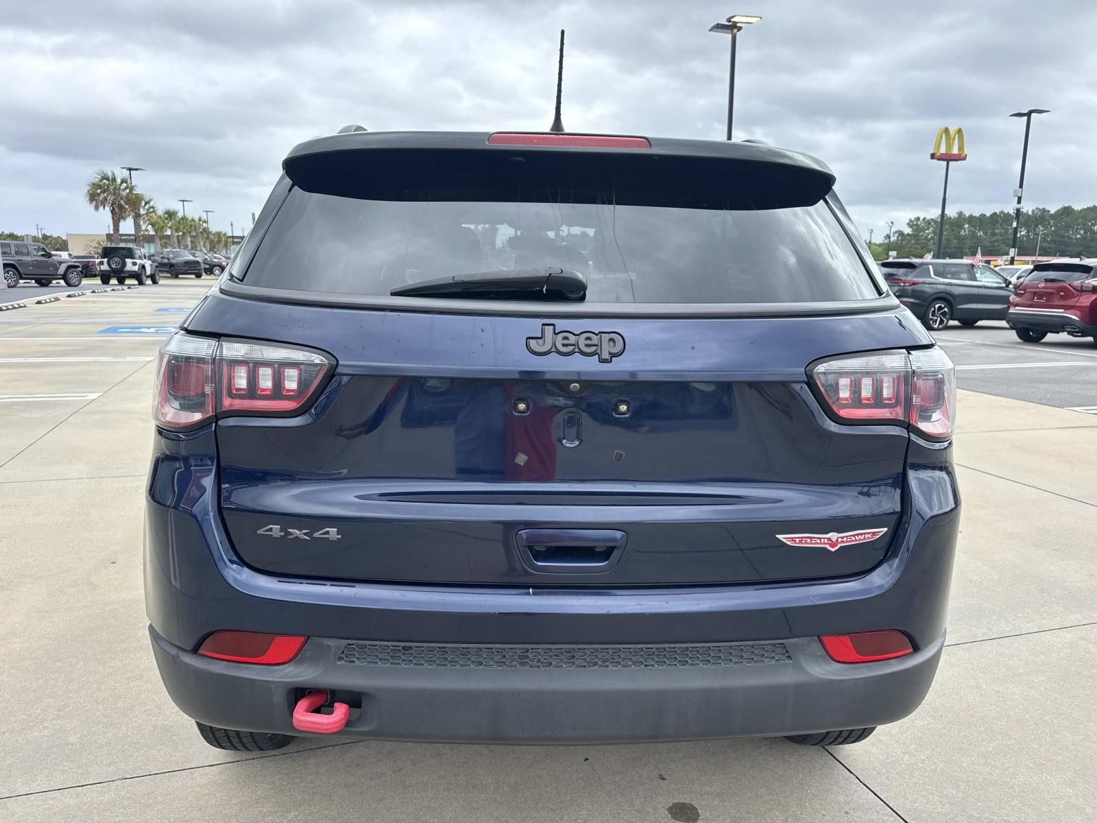 Used 2019 Jeep Compass Trailhawk AWD/4WD image 6