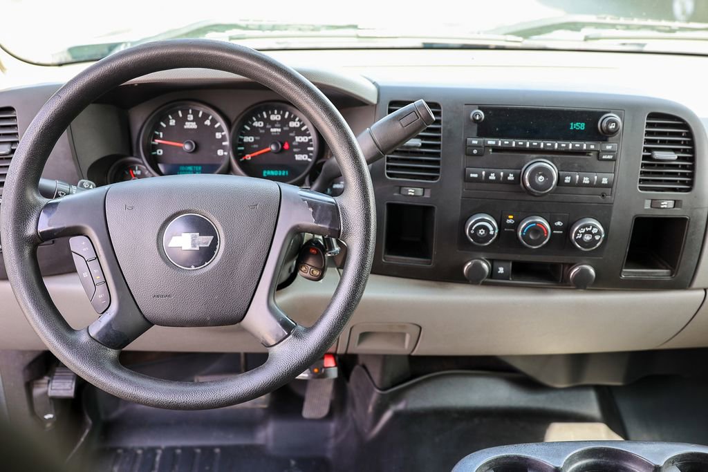 Used 2010 Chevrolet Silverado 1500 LS image 4