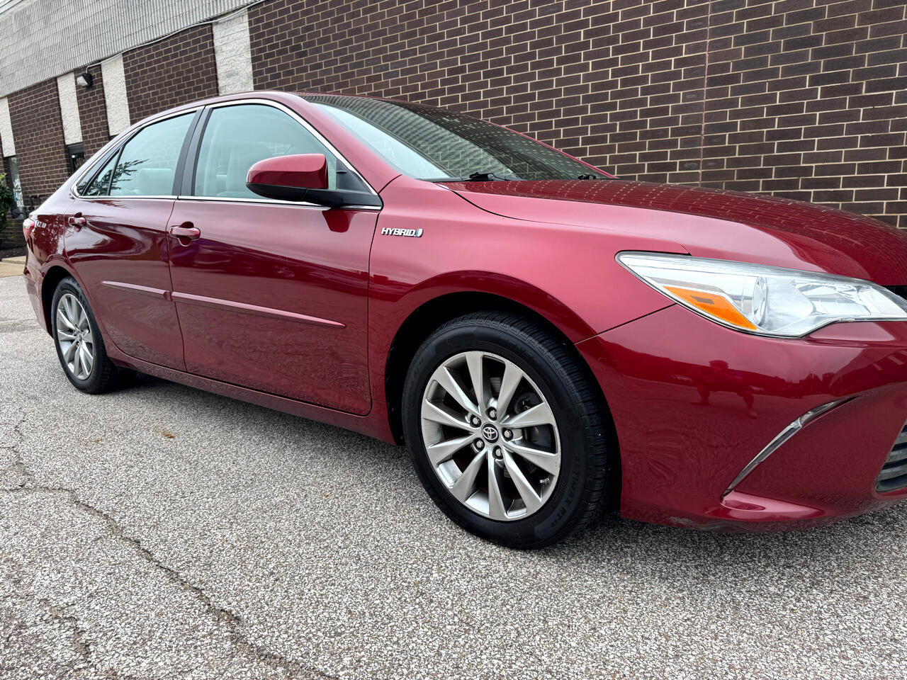 Used 2016 Toyota Camry XLE image 28