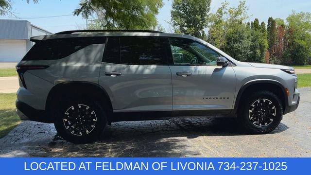 Certified 2025 Chevrolet Traverse Z71 w/ Driver Confidence Package AWD/4WD image 9