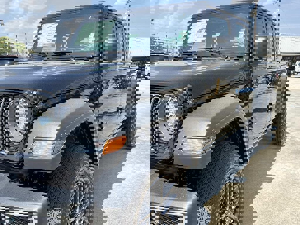 New 2026 Jeep Gladiator Sport image 7