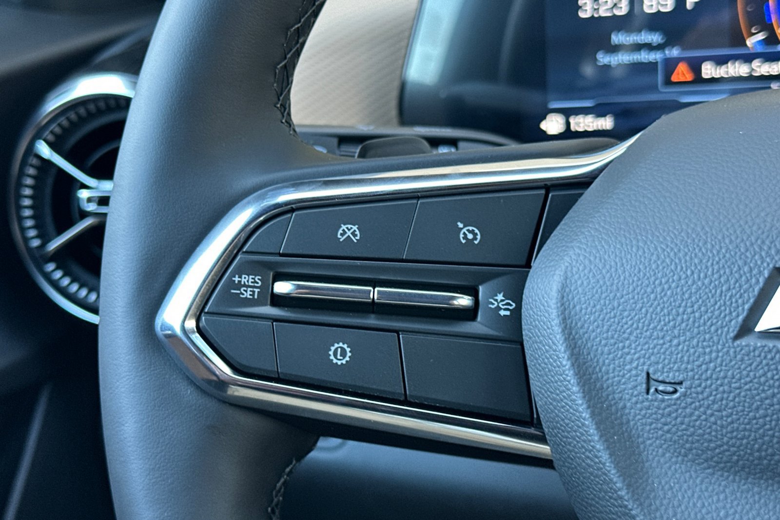 New 2027 Chevrolet Equinox ACTIV AWD/4WD image 25