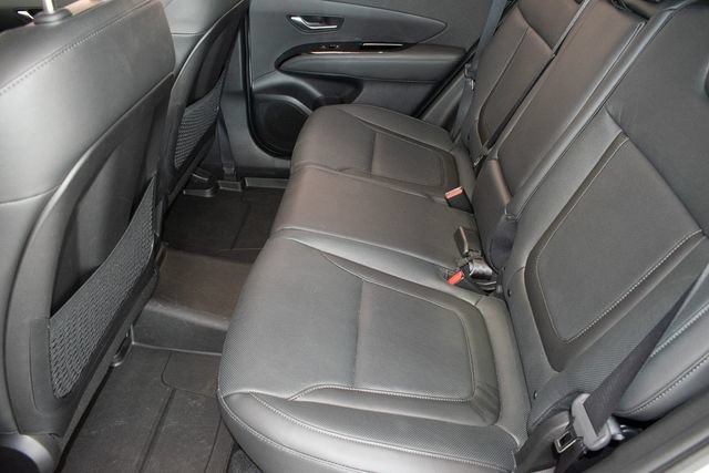 Used 2022 Hyundai Tucson Limited AWD/4WD image 17