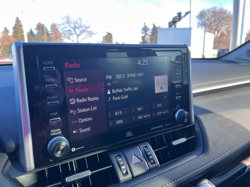 Used 2021 Toyota RAV4 Limited image 29