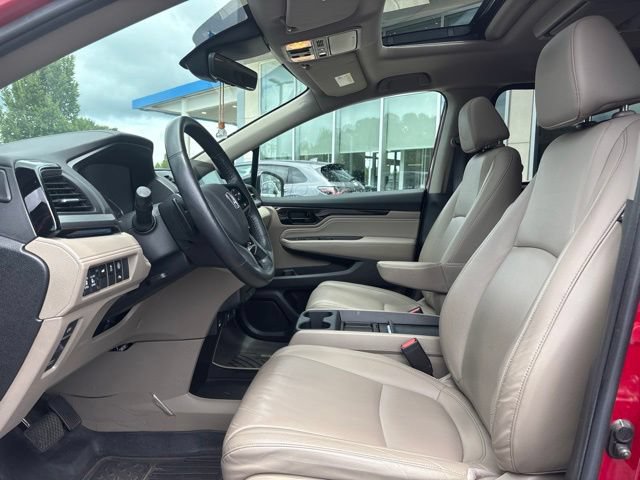 Certified 2024 Honda Odyssey Touring image 12
