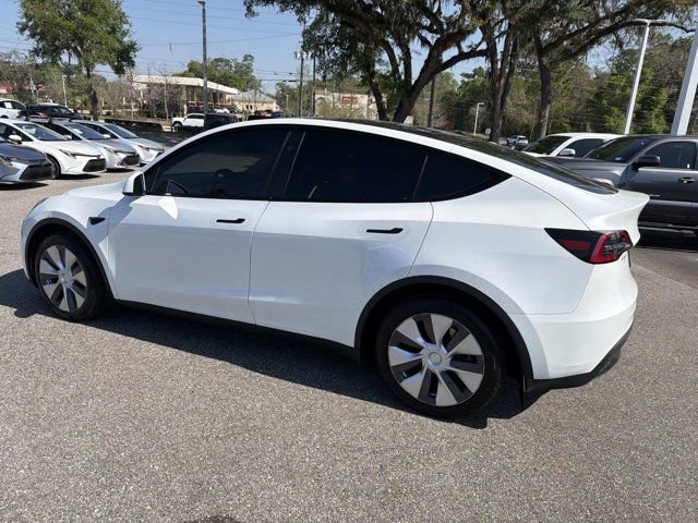 Used 2024 Tesla Model Y Long Range image 4