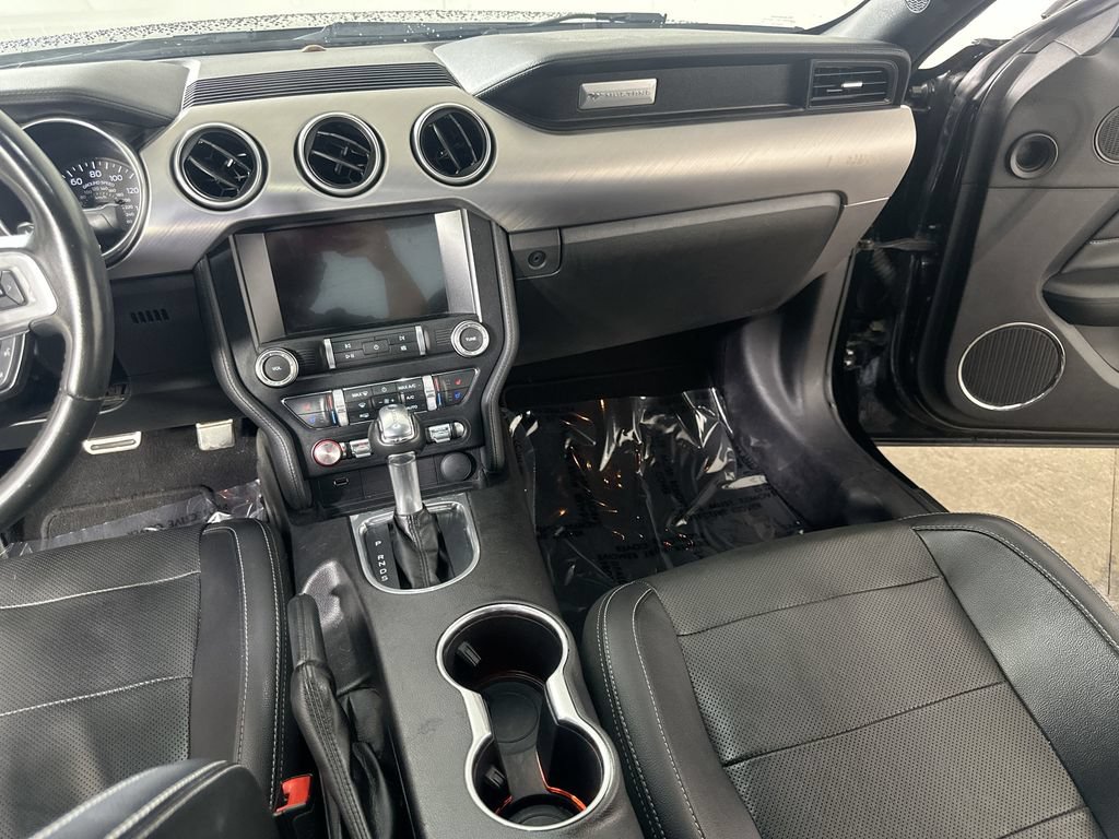 Used 2019 Ford Mustang GT Premium w/ Black Accent Package RWD image 21