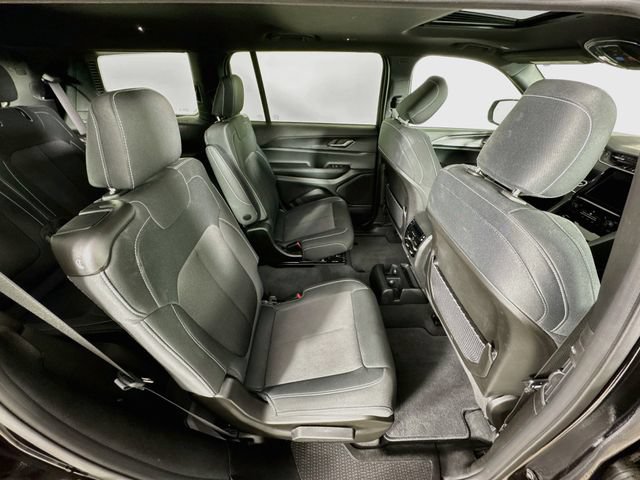 Used 2025 Jeep Grand Cherokee L Laredo w/ Luxury Tech Group I AWD/4WD image 32