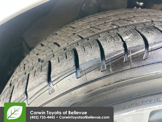 Used 2014 Toyota Camry XLE w/ Leather Package image 27