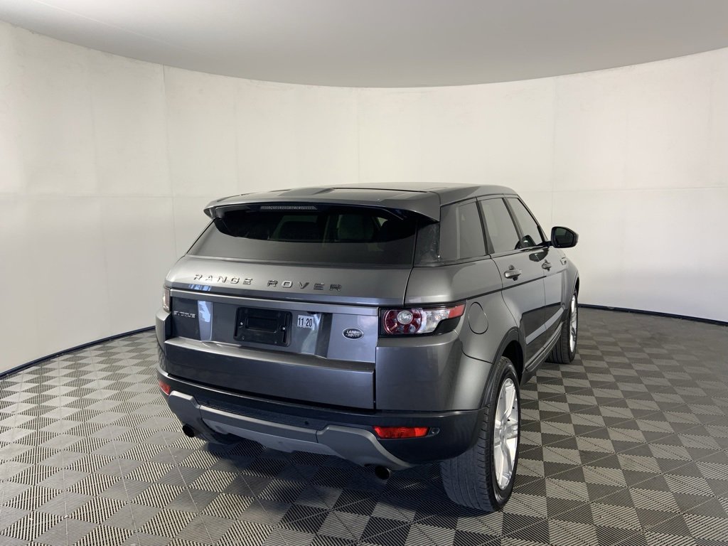 Used 2015 Land Rover Range Rover Evoque Pure Plus image 3