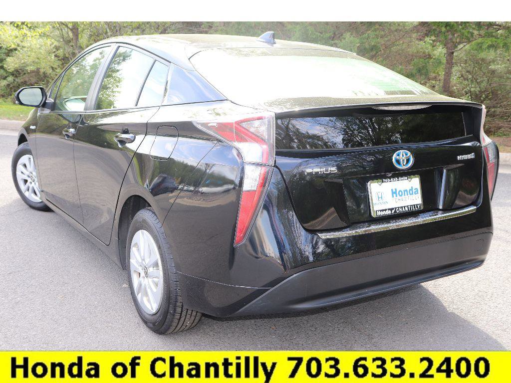 Used 2018 Toyota Prius One w/ Carpet Mat Package FWD image 7