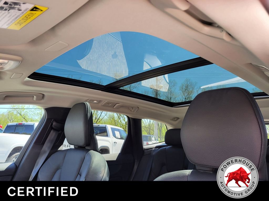 Used 2024 Volvo XC60 B5 Plus image 25