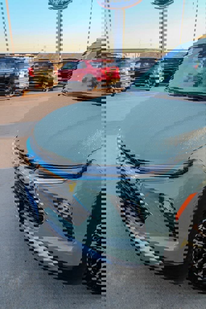 Used 2025 Chevrolet TrailBlazer LT AWD/4WD image 7