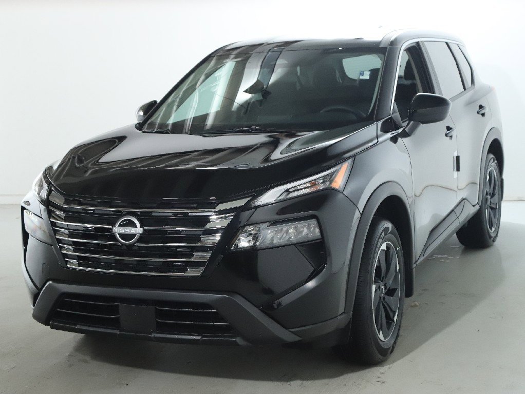 Certified 2026 Nissan Rogue SV image 4