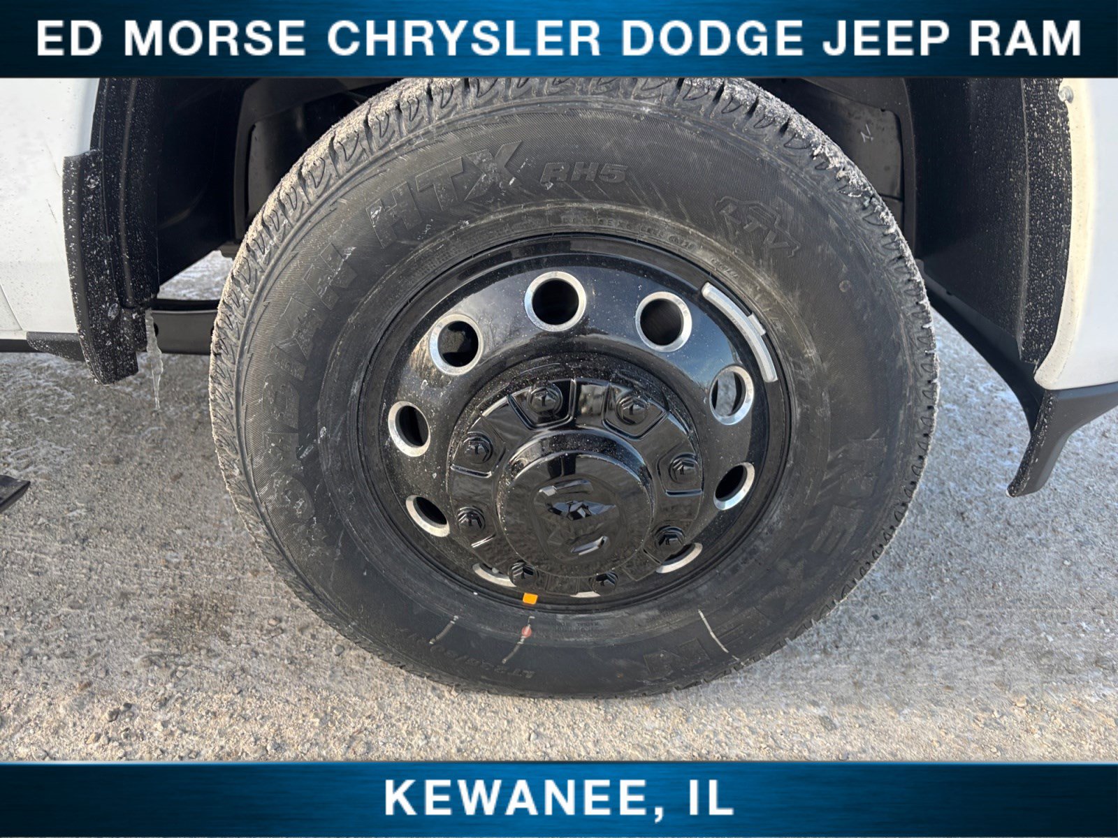 New 2026 RAM 3500 Laramie AWD/4WD image 16