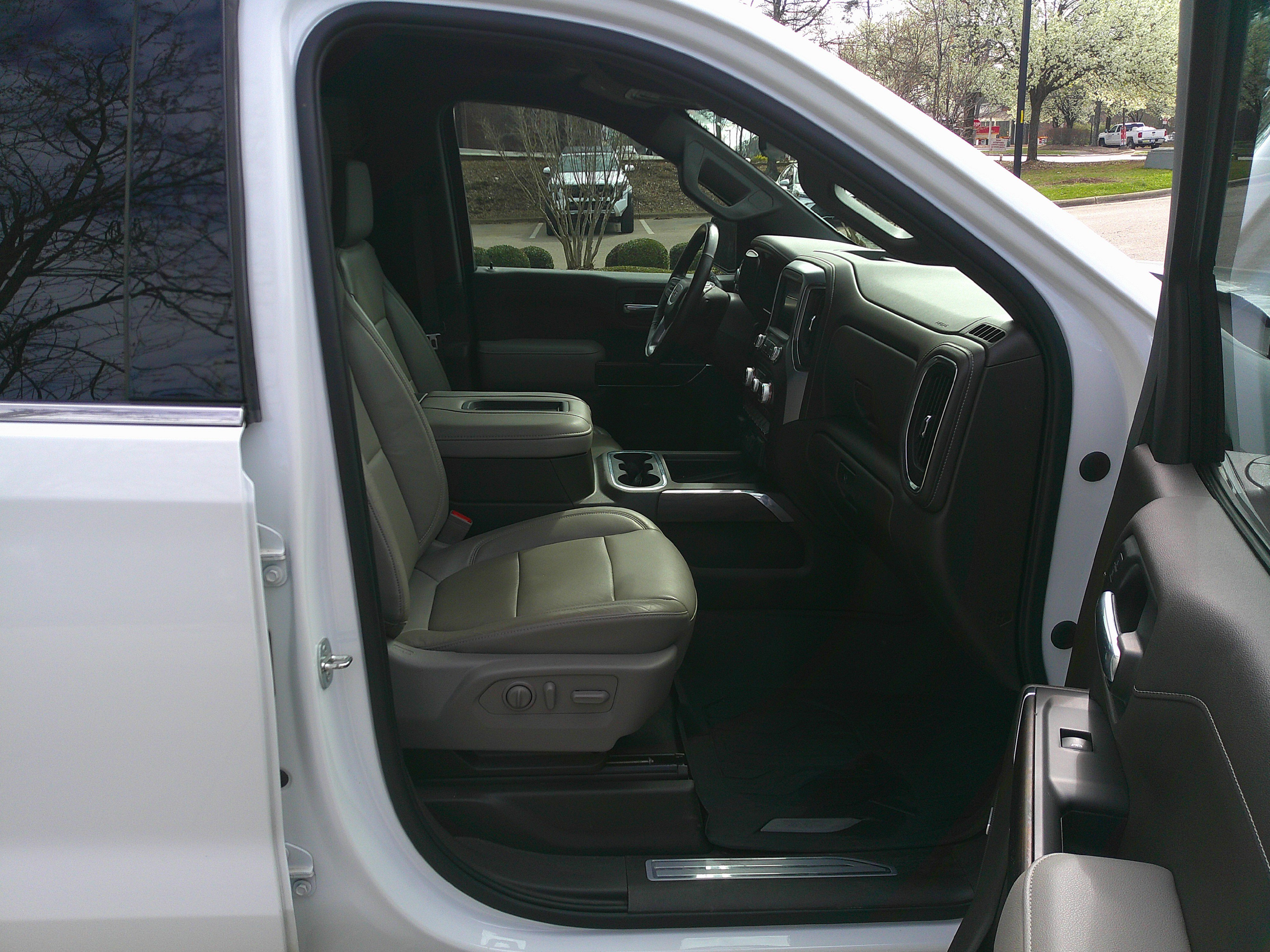 Used 2020 GMC Sierra 1500 SLT w/ SLT Premium Plus Package image 33