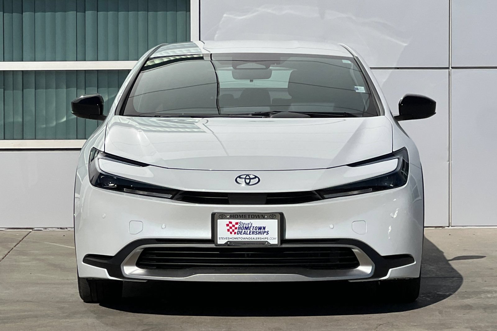 New 2026 Toyota Prius Plug-In Hybrid FWD image 6