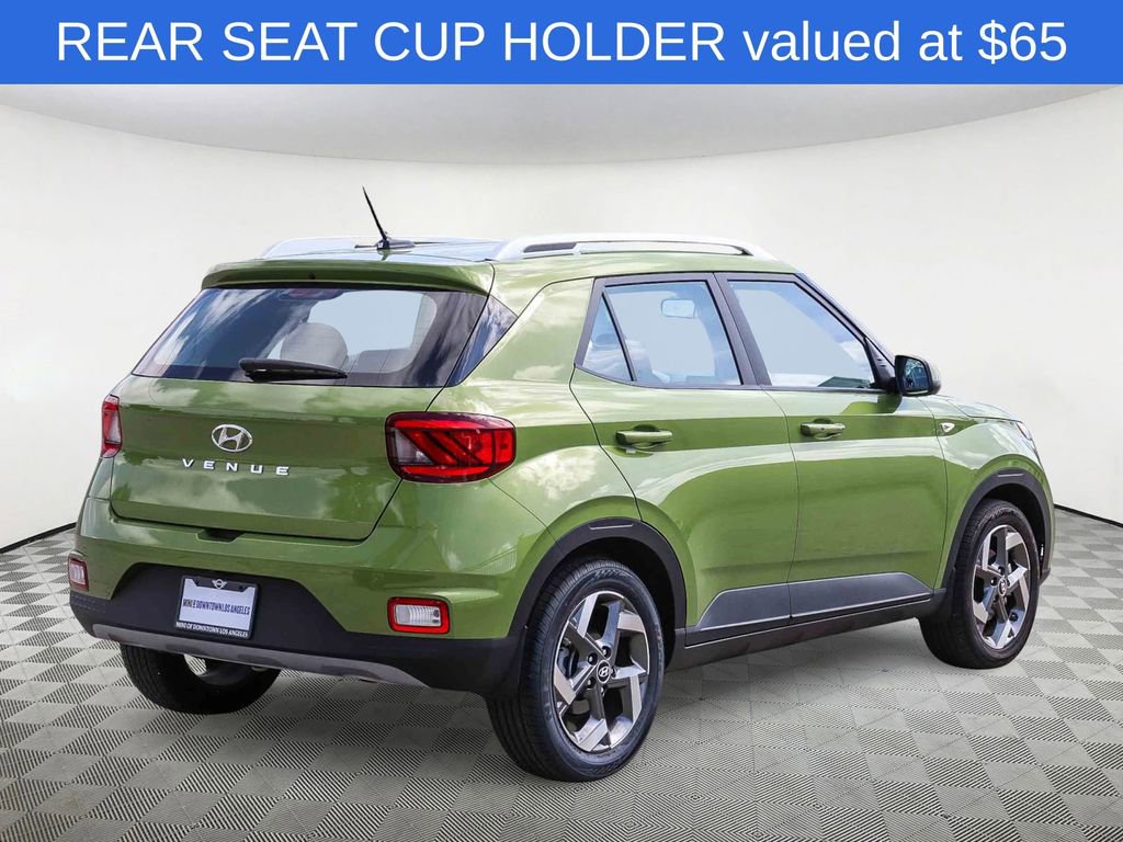 Used 2024 Hyundai Venue SEL image 4