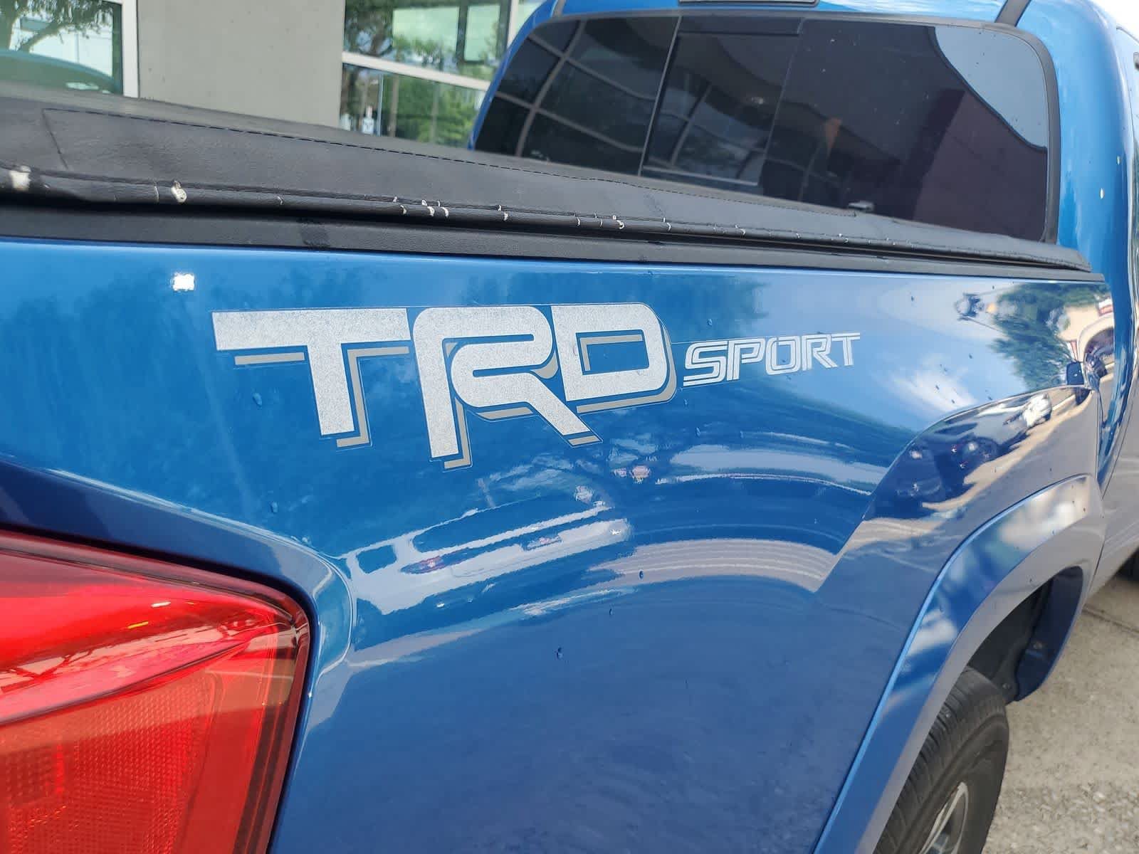 Used 2017 Toyota Tacoma TRD Sport w/ Tow Package RWD image 11