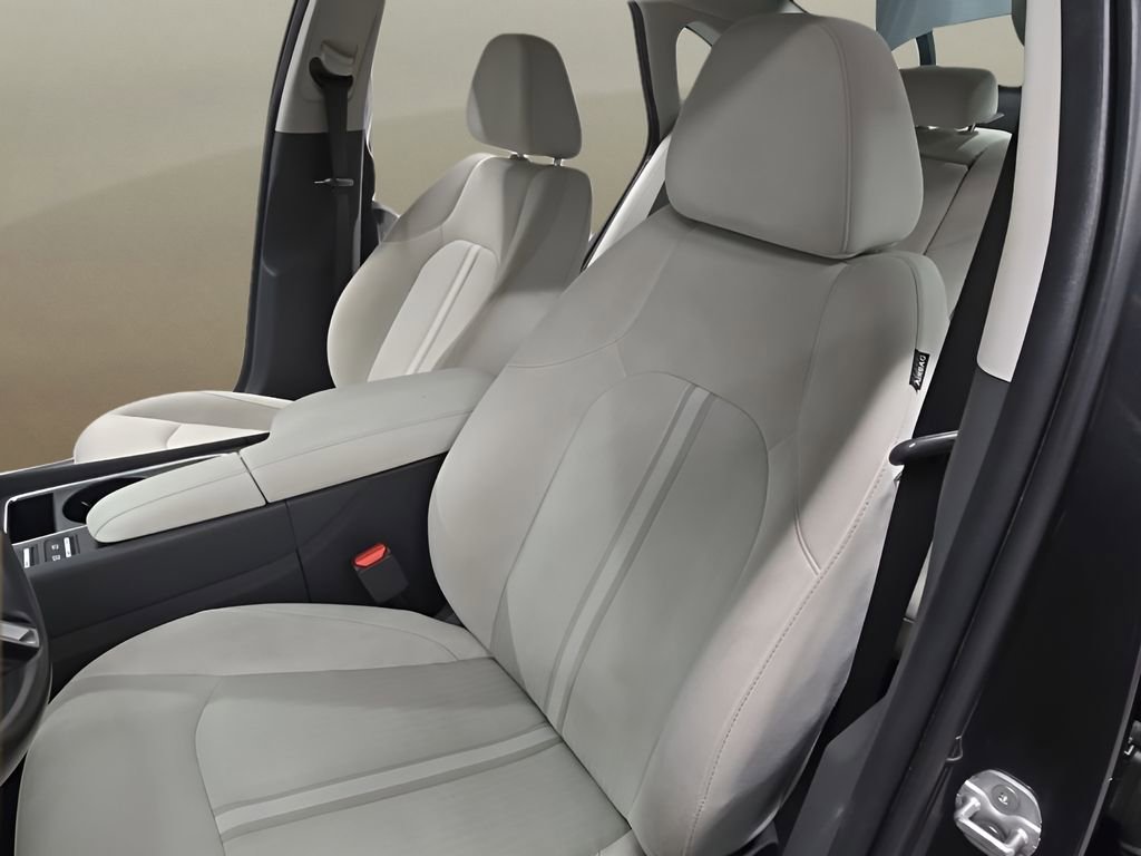 Used 2025 Hyundai Sonata SEL FWD image 13