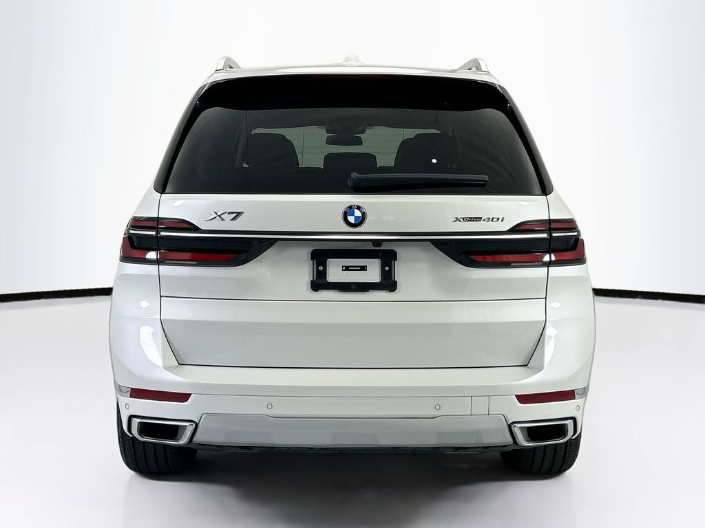 Used 2026 BMW X7 xDrive40i AWD/4WD image 6