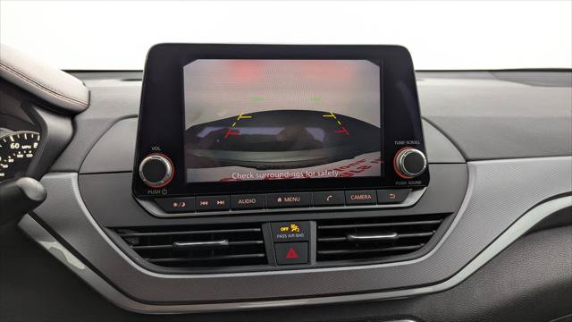 Used 2024 Nissan Altima 2.5 SR FWD image 28