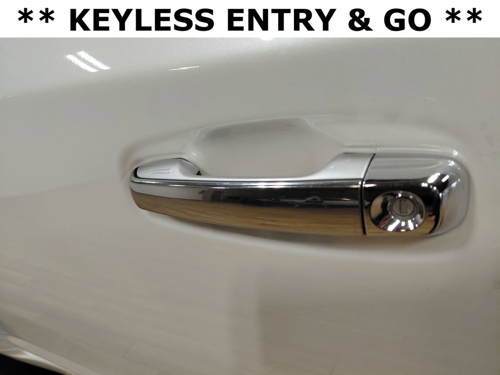 Used 2016 Toyota 4Runner Limited image 9