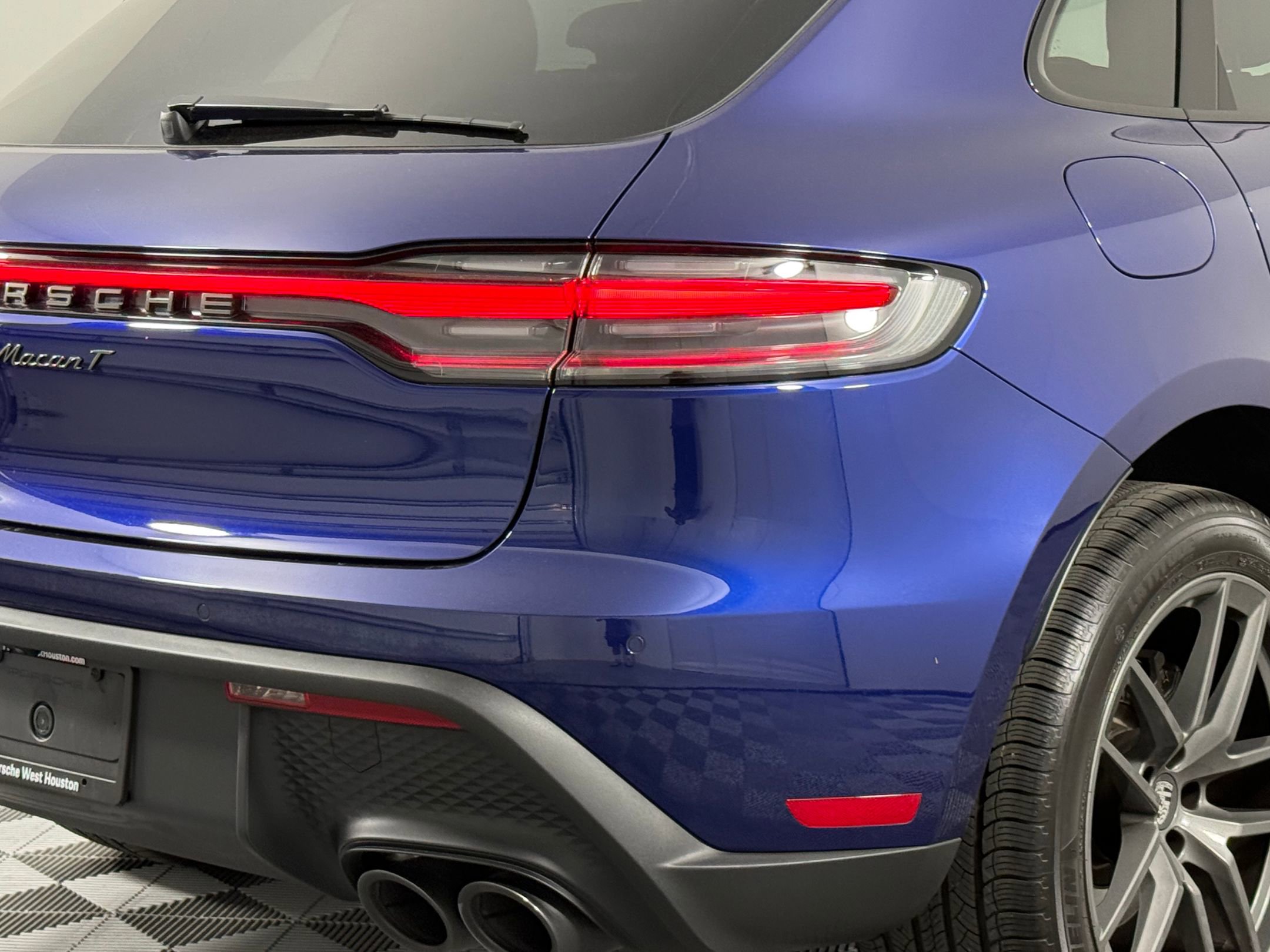 New 2025 Porsche Macan Turbo image 13