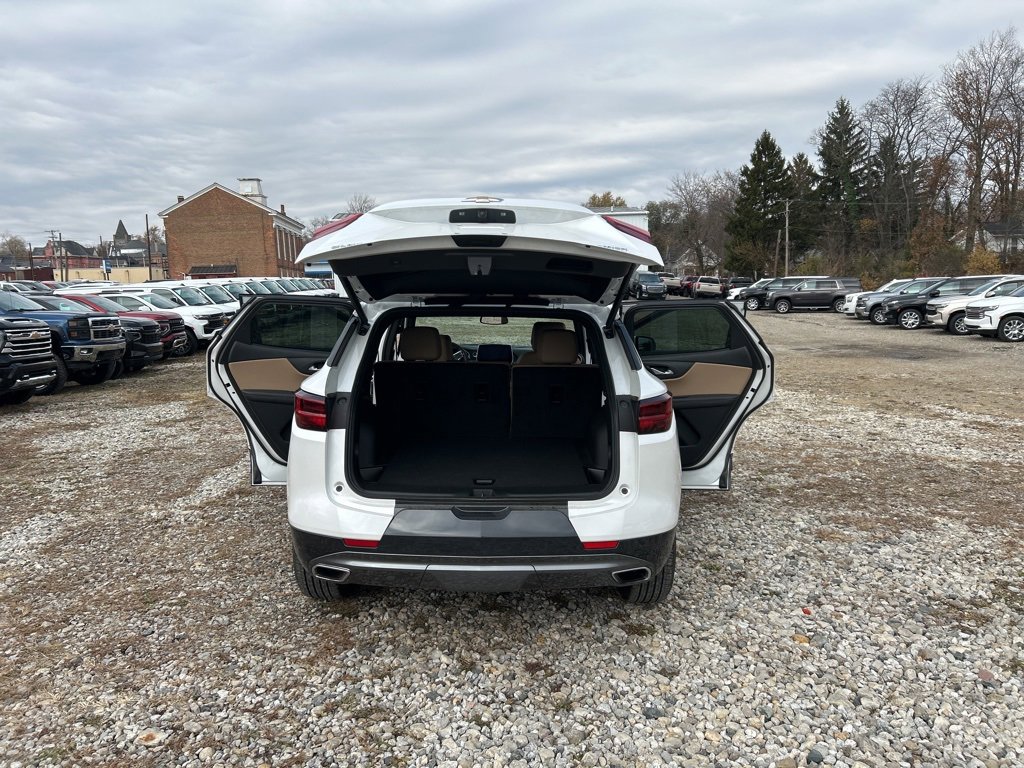 Used 2023 Chevrolet Blazer Premier image 11