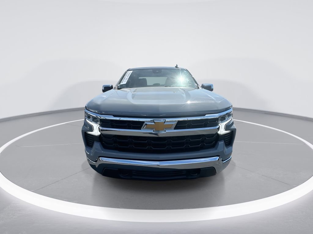 Used 2024 Chevrolet Silverado 1500 LT image 3