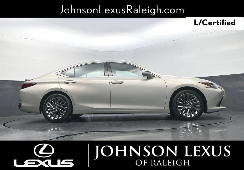 Used 2025 Lexus ES 300h w/ Technology Package FWD image 21