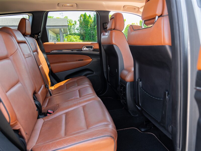 Used 2012 Jeep Grand Cherokee Overland Summit AWD/4WD image 21