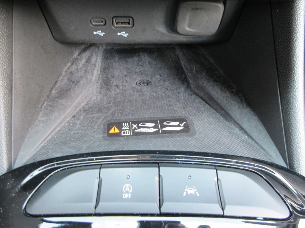 Certified 2024 Buick Envista Sport Touring w/ Convenience I Package FWD image 30
