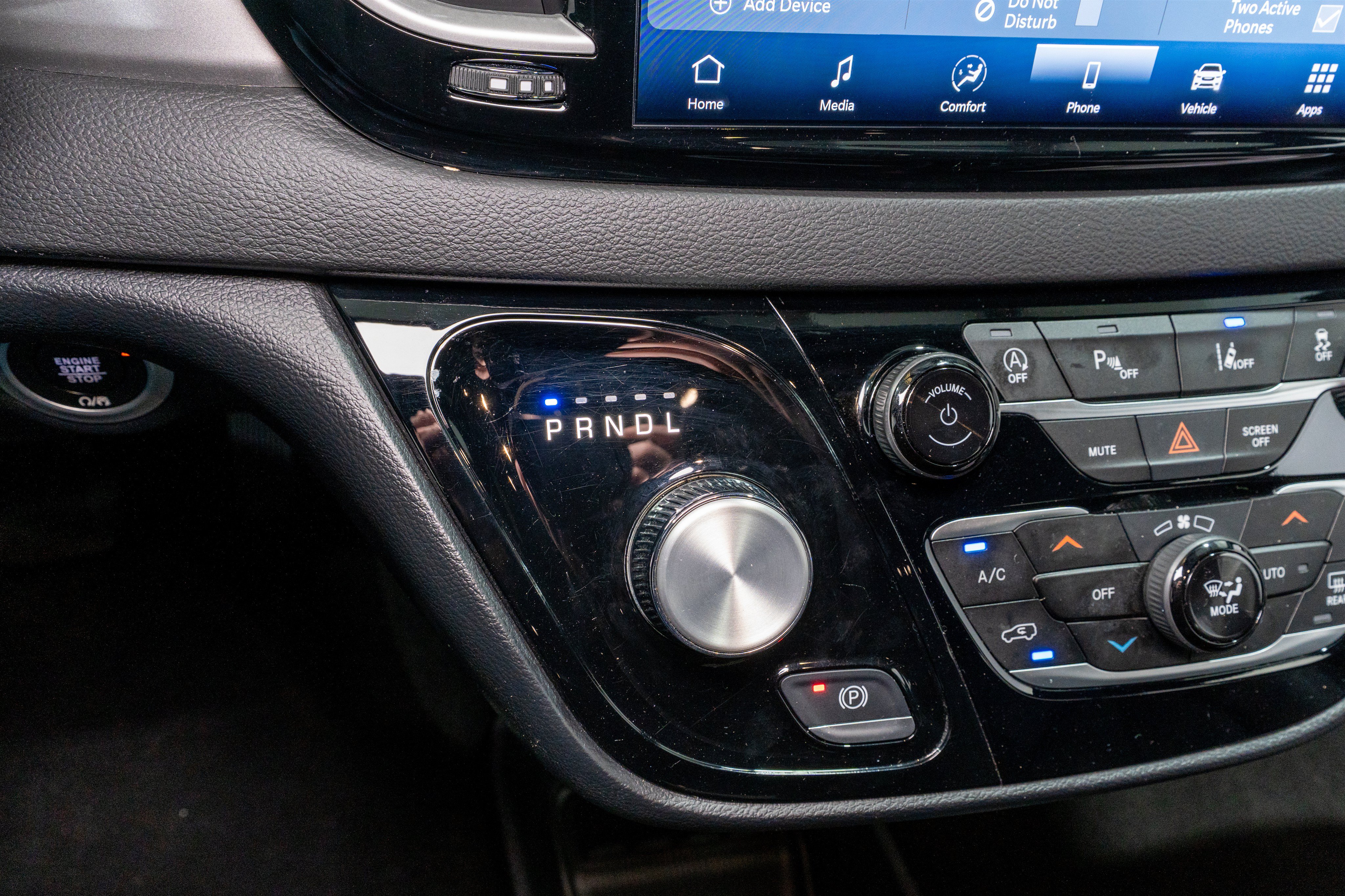Used 2025 Chrysler Pacifica Select FWD image 21