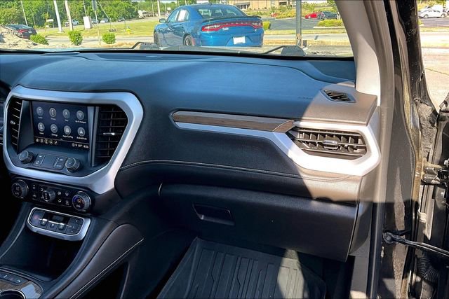Used 2023 GMC Acadia SLE w/ Driver Convenience Package FWD image 21