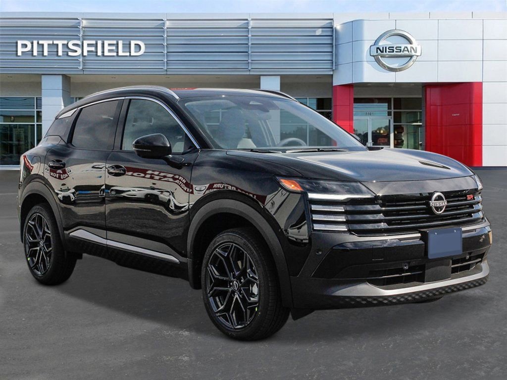 New 2025 Nissan Kicks SR image 1