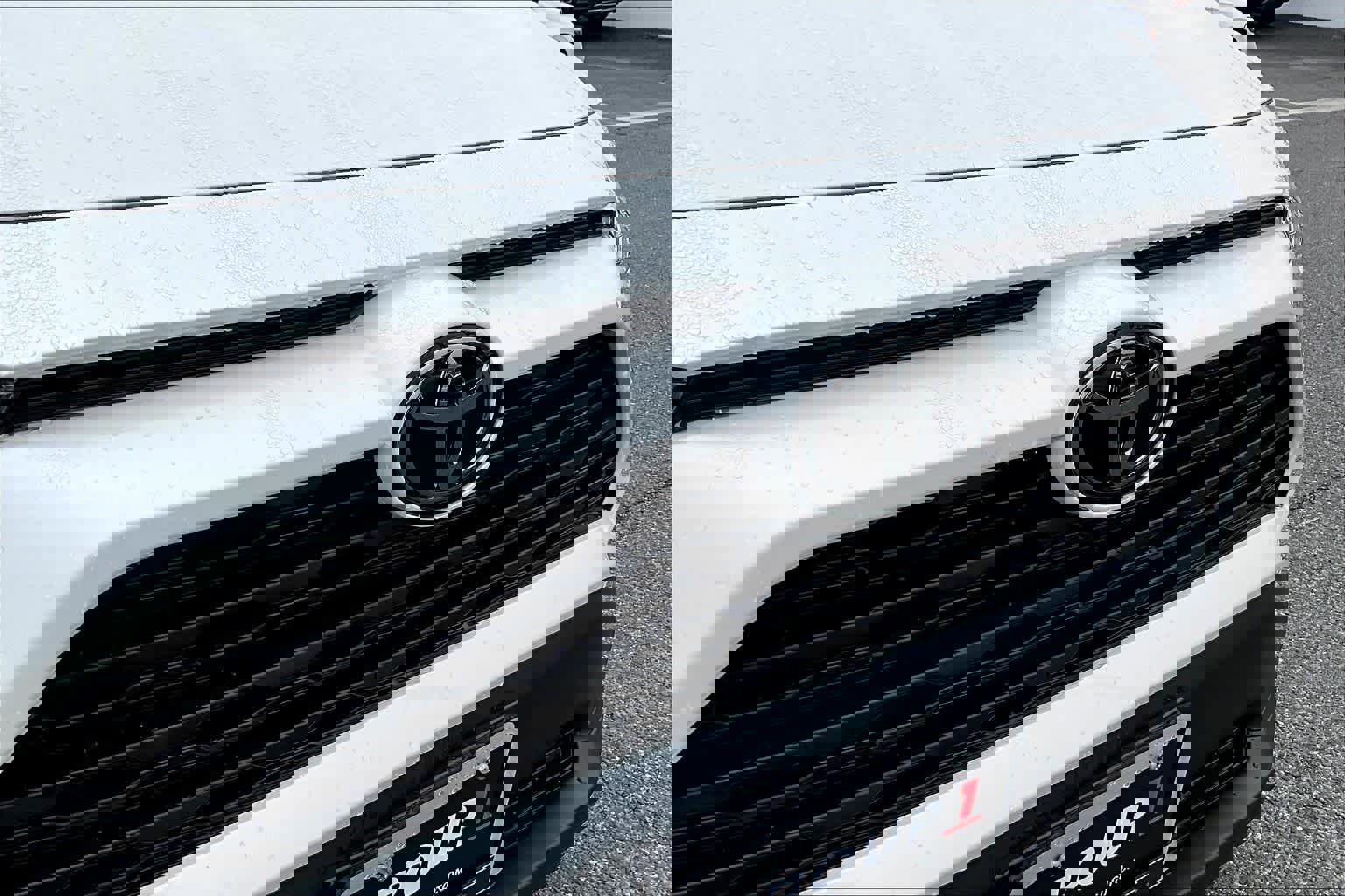 Used 2021 Toyota RAV4 XLE Premium AWD/4WD image 30