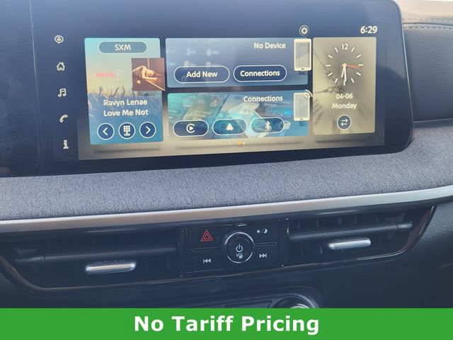 Used 2025 Nissan Kicks SV w/ Interior Electronics Package AWD/4WD image 15