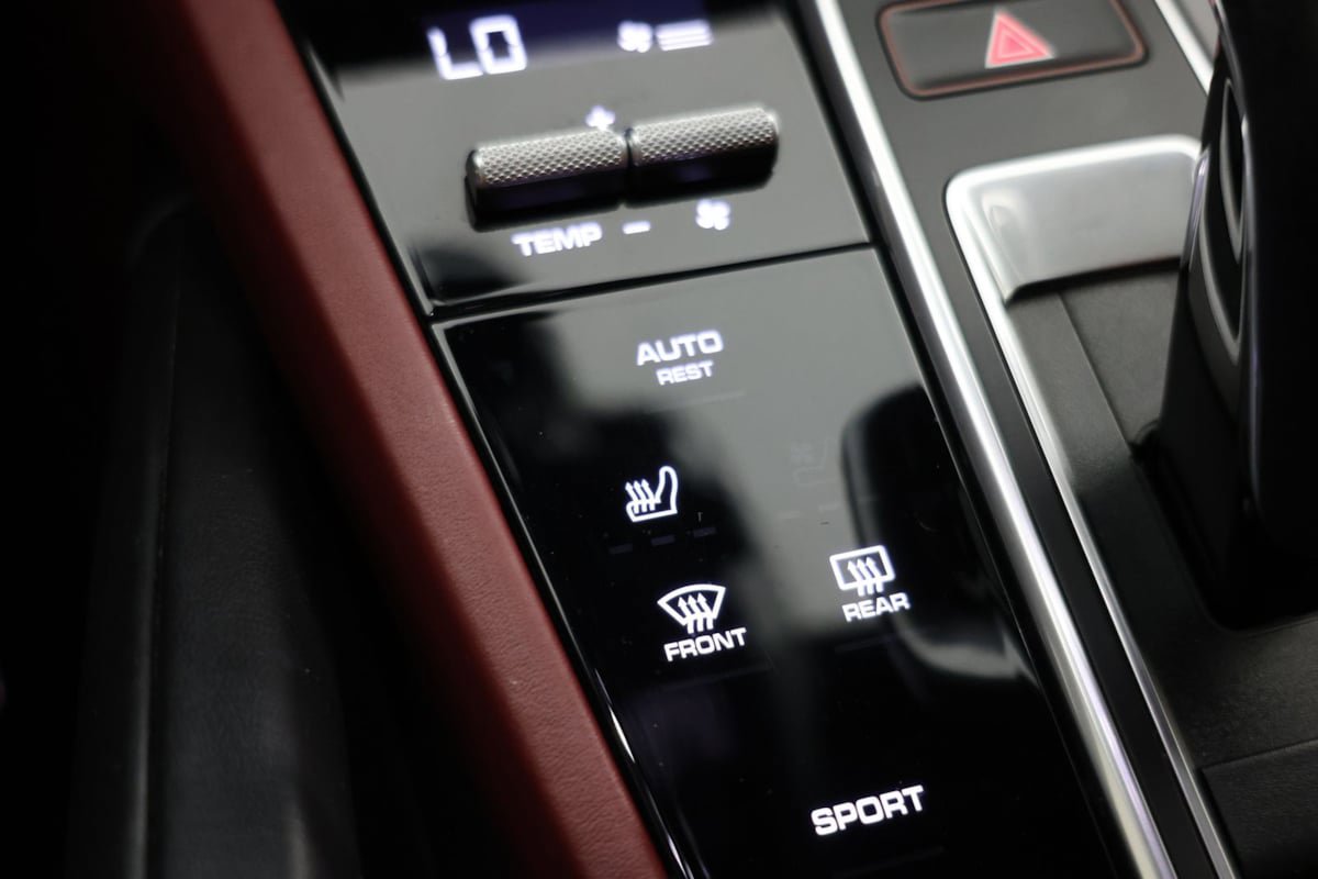 Used 2020 Porsche Cayenne S AWD/4WD image 9
