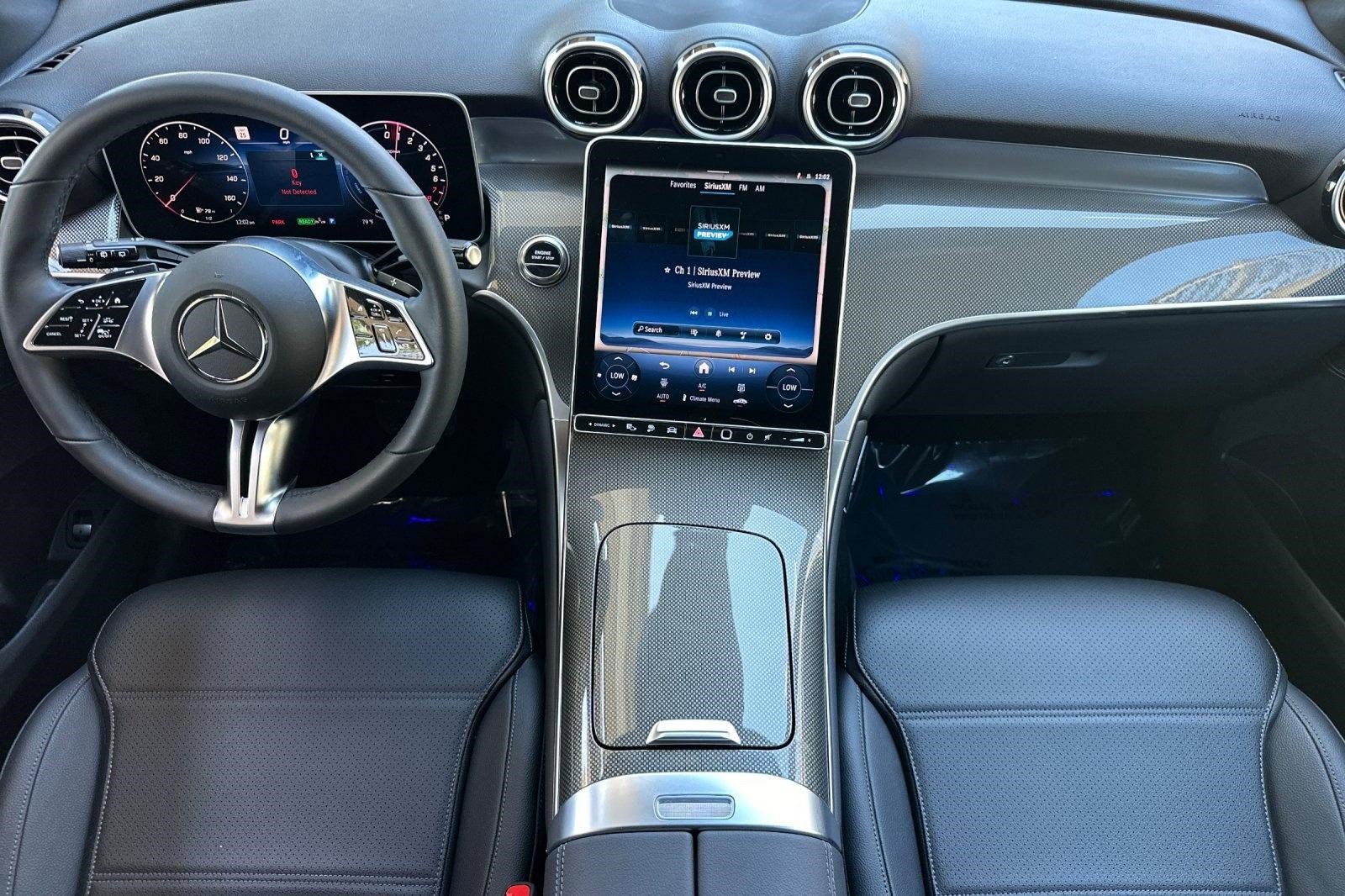 New 2025 Mercedes-Benz GLC 350e 4MATIC image 15