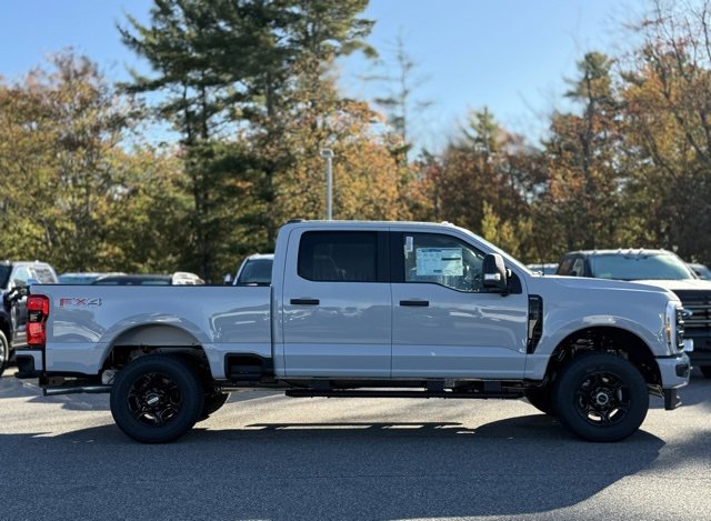 New 2026 Ford F250 XL image 3