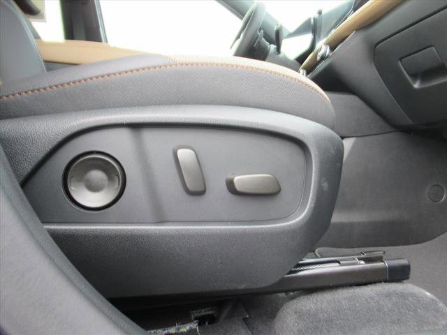 New 2026 Chevrolet Equinox ACTIV w/ Convenience Package III image 13