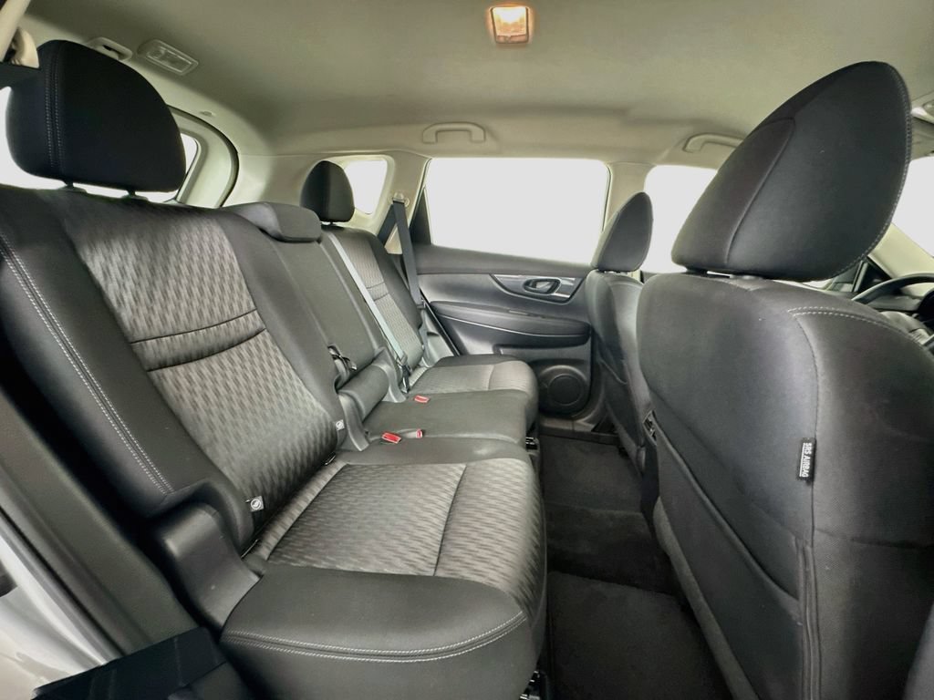 Used 2019 Nissan Rogue S AWD/4WD image 23