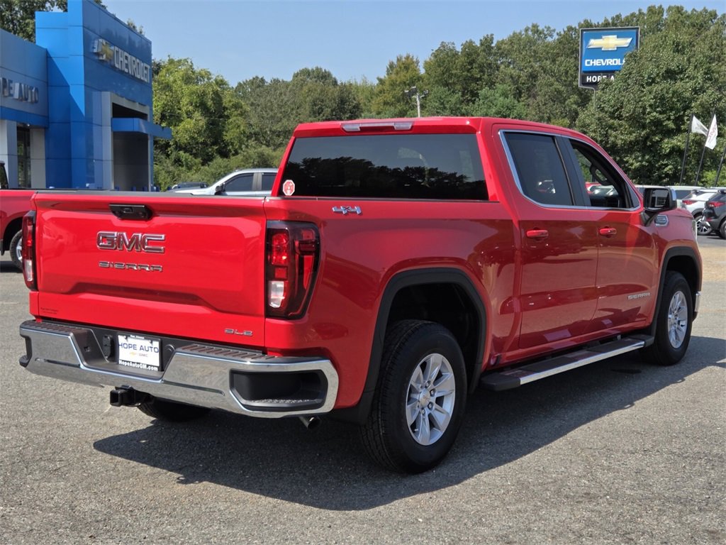 New 2026 GMC Sierra 1500 SLE image 4