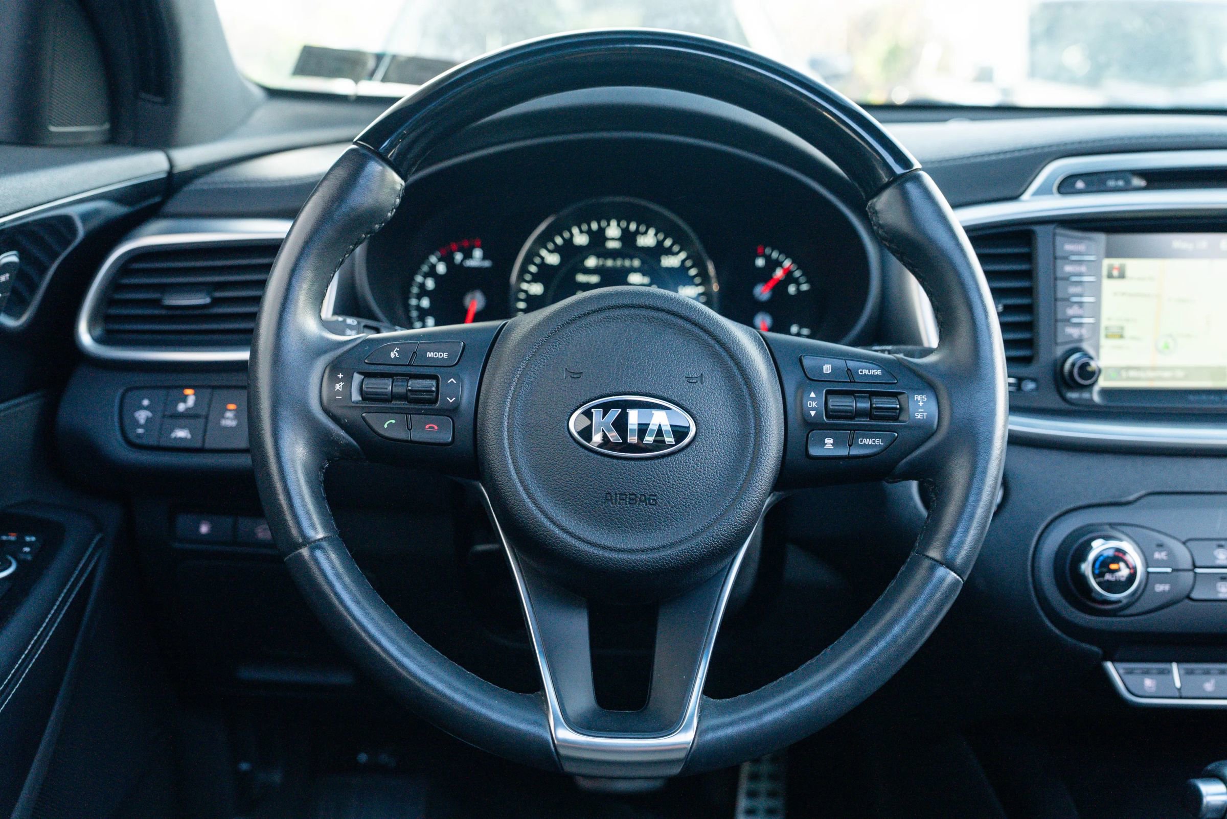 Used 2018 Kia Sorento SX AWD/4WD image 10