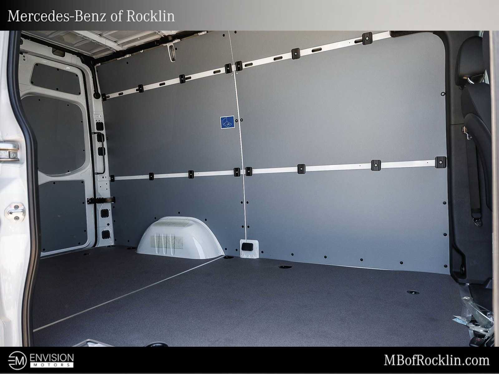 New 2026 Mercedes-Benz Sprinter 2500 image 18