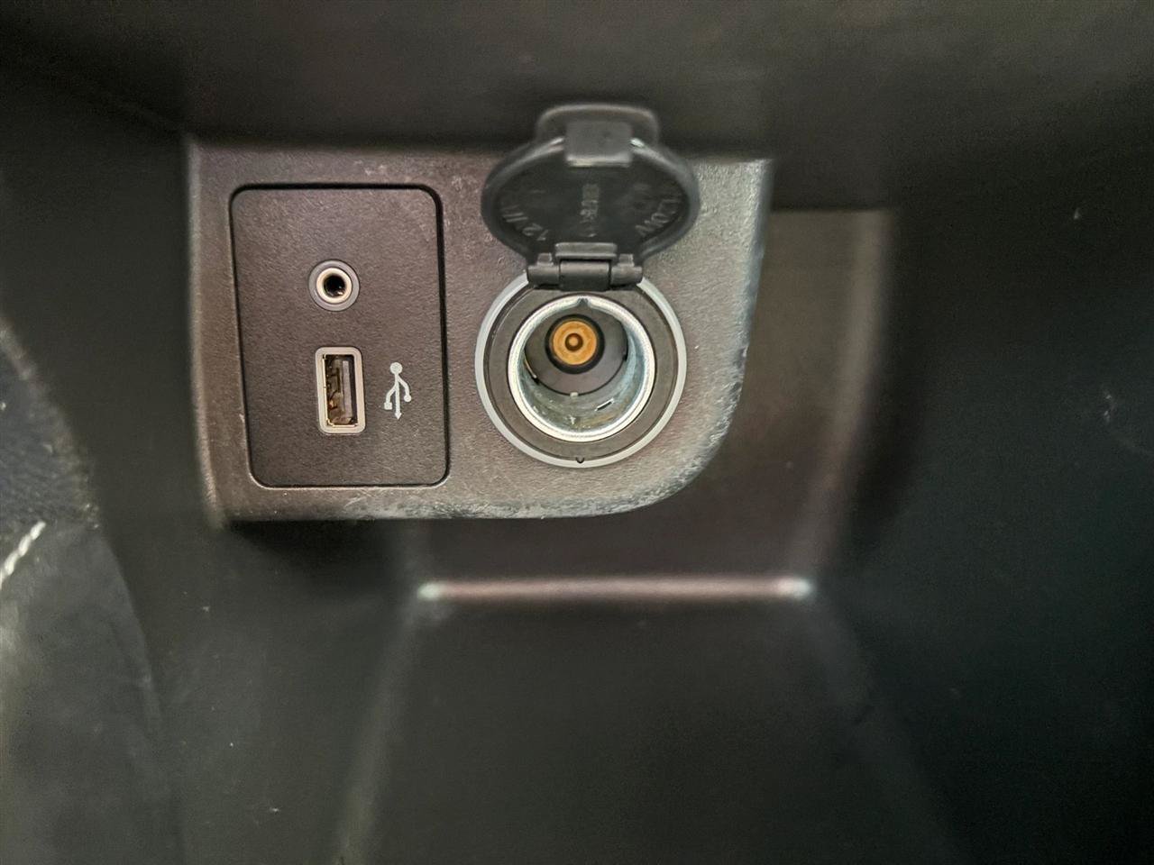 Used 2019 Nissan Kicks S FWD image 16