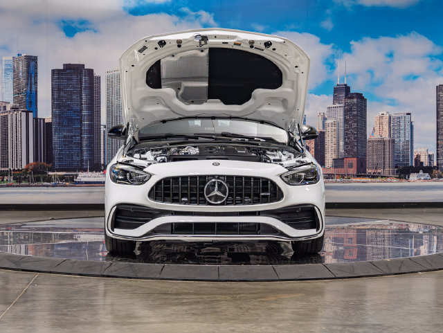 Used 2026 Mercedes-Benz C 43 AMG 4MATIC Sedan image 4