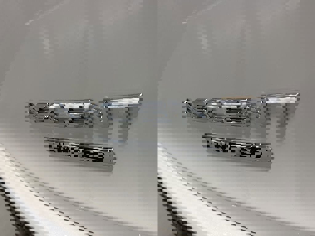 Used 2023 Subaru Ascent Limited w/ Technology Package image 44