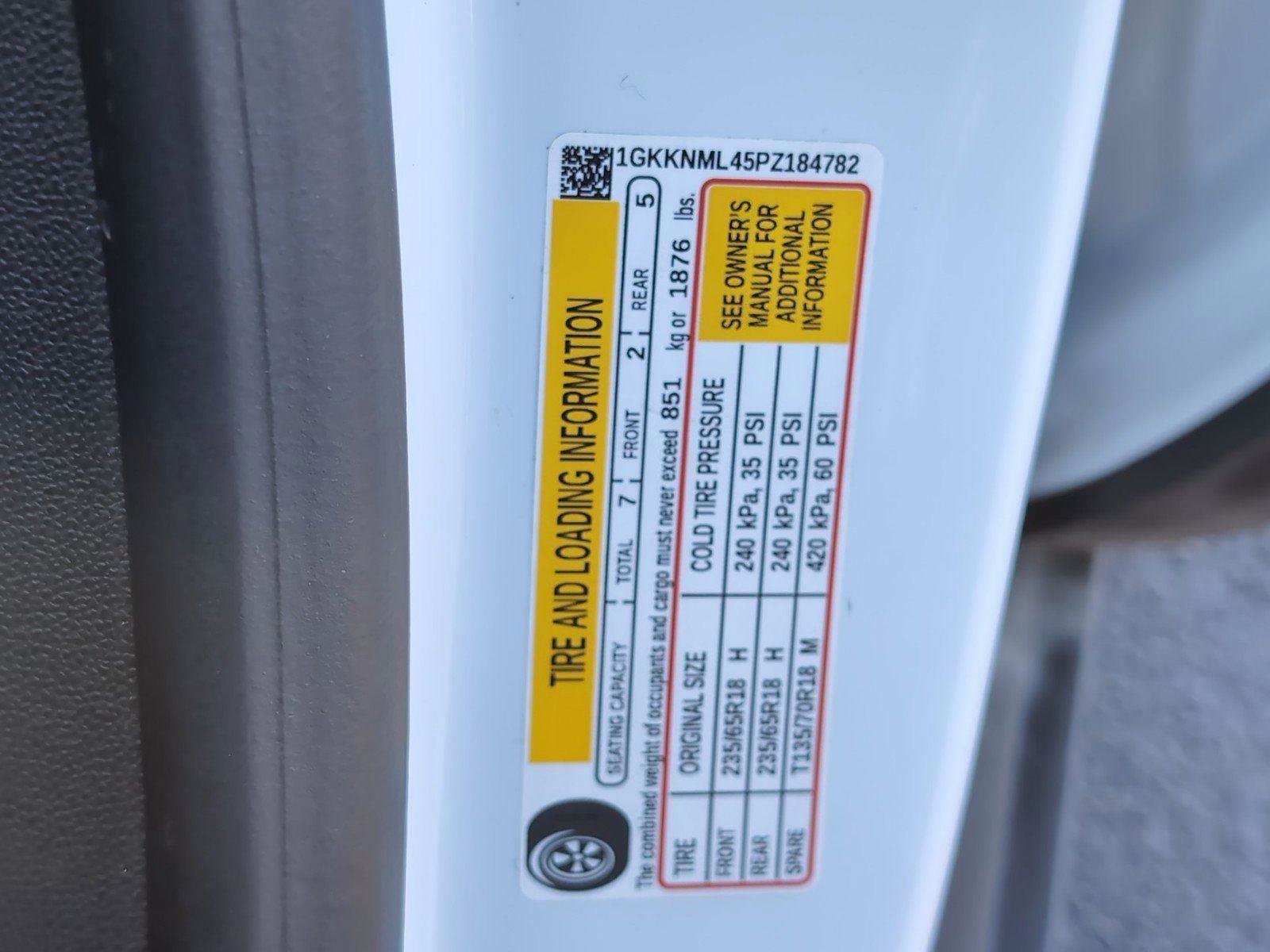 Used 2023 GMC Acadia SLT image 10